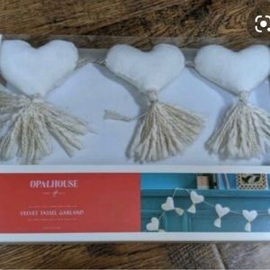 Not for sale! Hoping to find one opalhouse cream velvet heart garland.